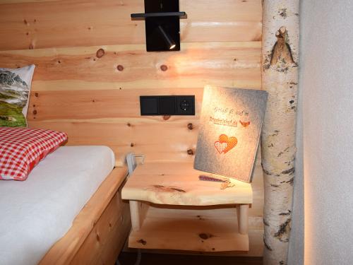 Zirbenschlafzimmer