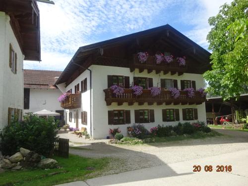 Mayerhof Frontseite