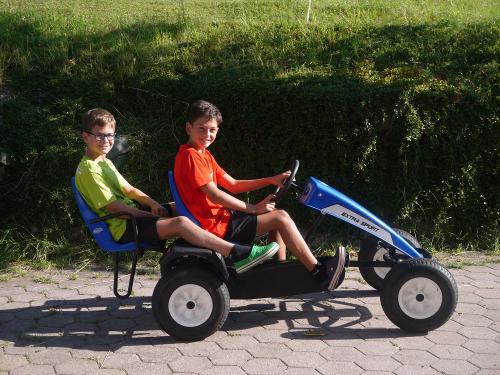 Bobbycar, Trettraktor natürlich mit Hänger ;)