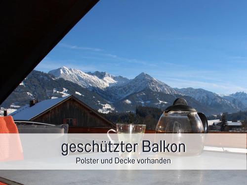 Biohof Burger Balkon Bergblick Oberstdorf Winter