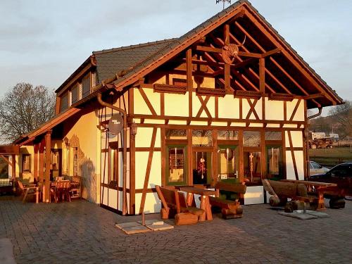 Bauernhaus mit Ferienwohnung