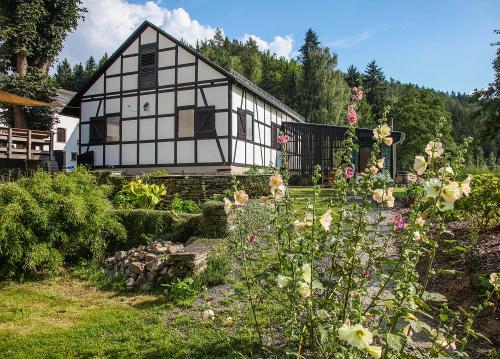Garten mit Remise