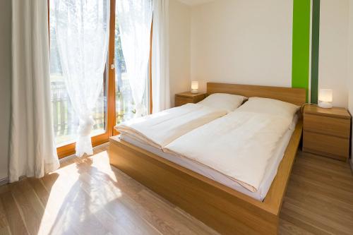 sternen-Fewo Schlafzimmer