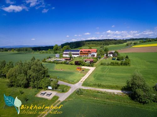 Alleinstehender Hof mit Pool und Außensauna