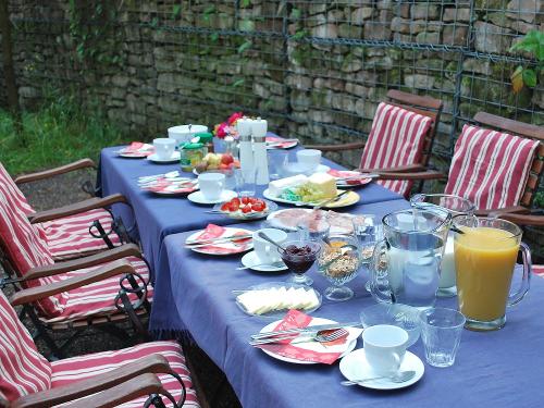 Kaffeetafel auf der Freiterrasse