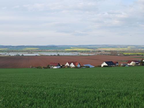 Fischbecken im Nachbarort