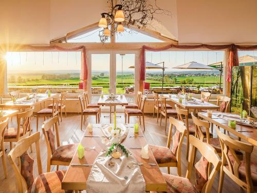 Panorama-Restaurant im Waldgasthof Hainich Haus