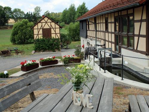 Sitzgelegenheit auf dem Hof
