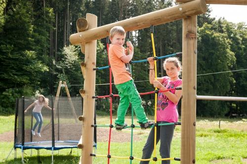 staller-ferienhof-kinderspielplatz