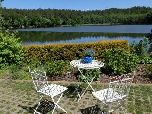 Platz am See