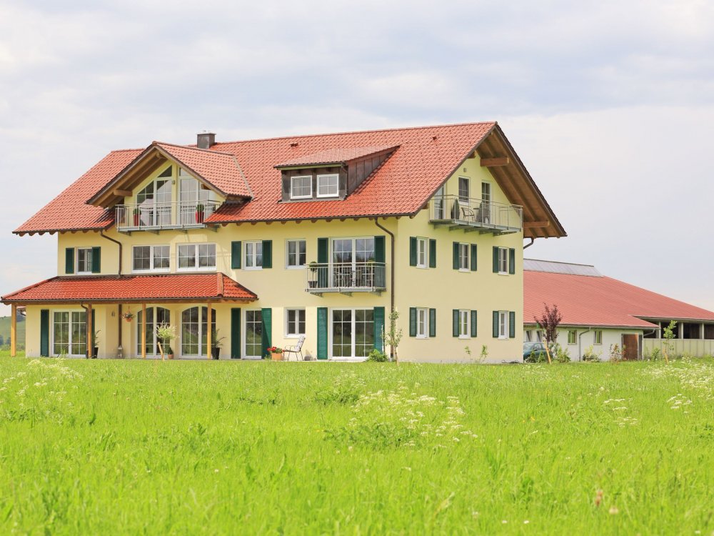 Außenansicht von unserem Haus in traumhafter Lage