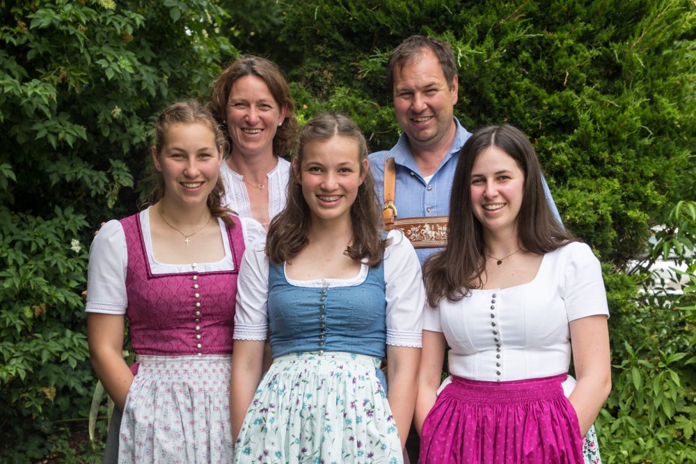 Außenansicht "Spatzen-, Kuckucks-, Schwalbennest