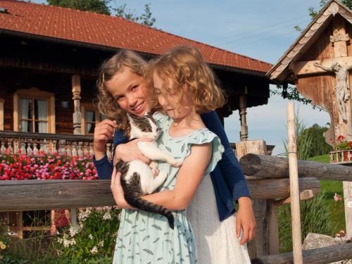 Kinder & Katzen Kinder & Katzen