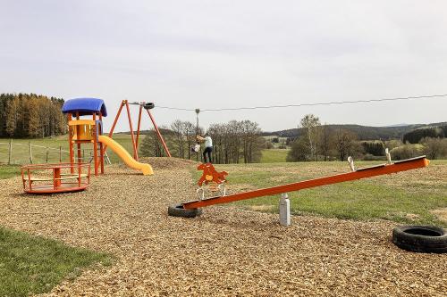 Spielplatz (neu erbaut 2024)