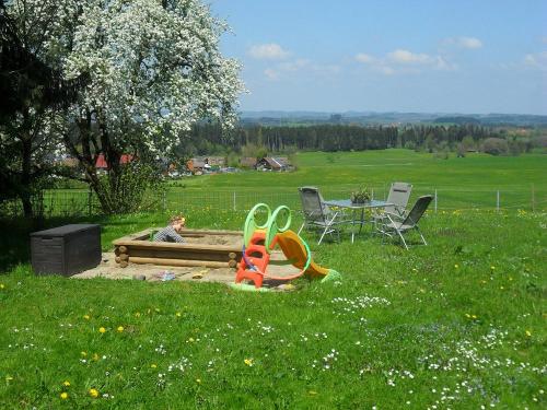 Sandkasten im Garten