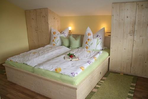 Schlafzimmer mit Bergblick