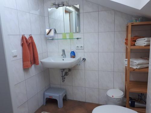 Bad mit begehbarer Dusche FW Sonnenblume