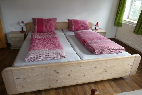 Dreibettzimmer 2 1.OG