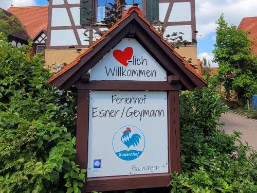 Hofschild - Einfahrt