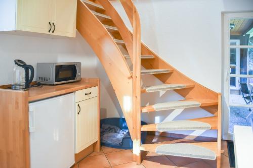 Treppe von Küche ins Wohnzimmer