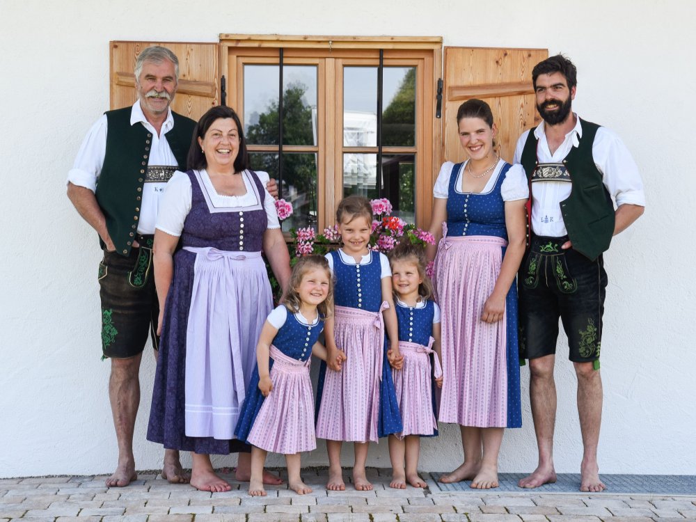 Herzlich willkommen! Herzlich willkommen!