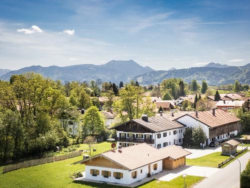 Unsere Lage, die Berg im Hintergrund