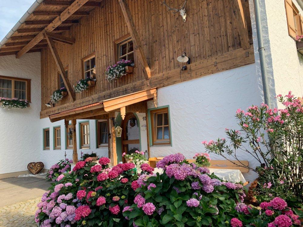 Herzlich Willkommen auf dem Kainzenhof Herzlich Willkommen auf dem Kainzenhof