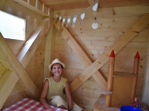 Spielhäuschen Spielhäuschen