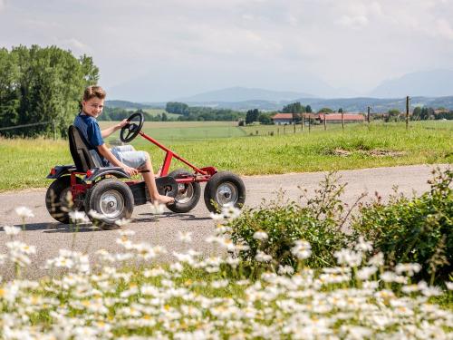 Hofrunde mit dem Kettcar