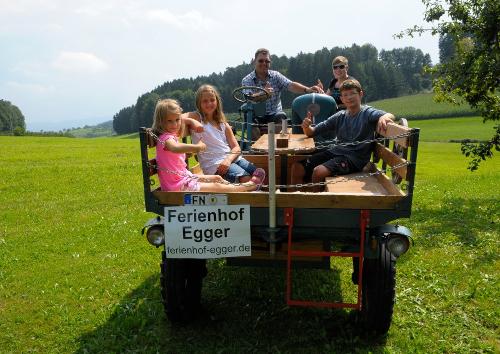 Rundfahrt mit dem Traktor
