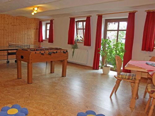 eine Runde Kicker mit der Familie