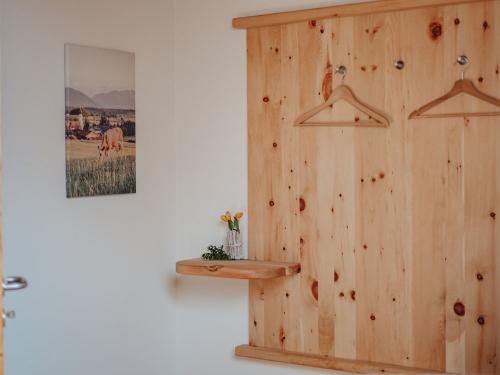 Zirbengarderobe im  Schlafzimmer