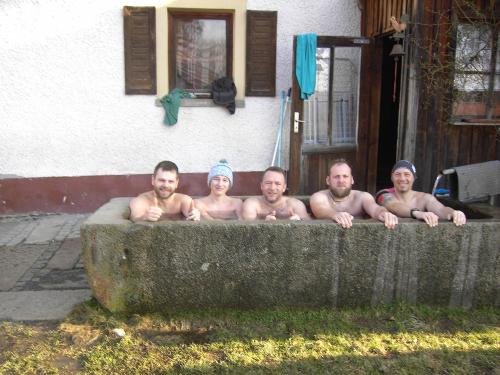 unser Hausbrunnen und das bei 5 Grad minus