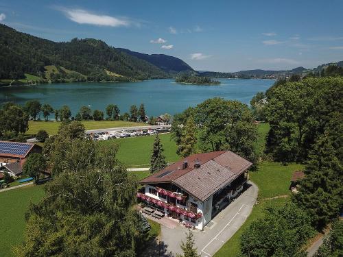 am Schlierseer Südufer