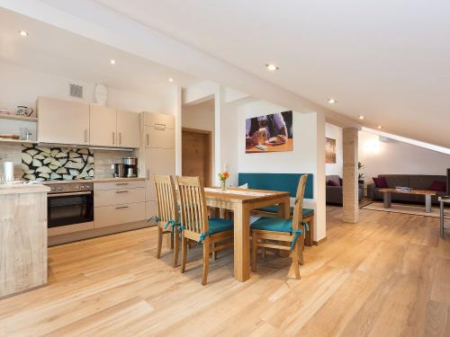 fewo_gesamt_essen_0v0a1283_wolga_medres