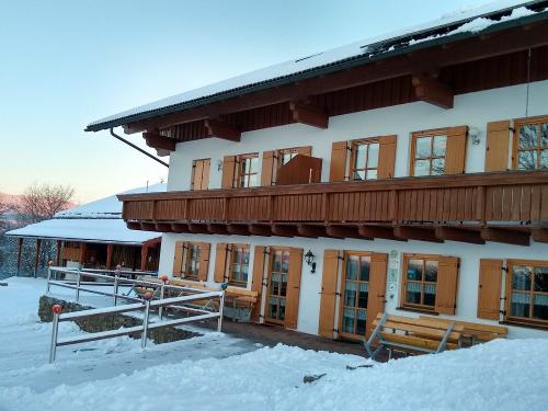 Ferienhaus im Winter