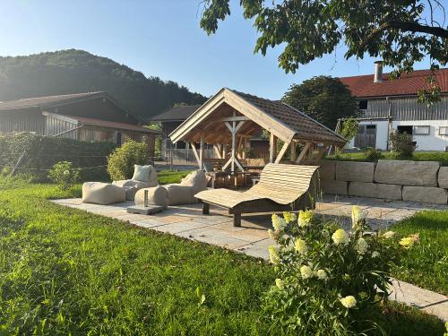 Sonnenplatz mit gemütlichen Sitzsäcken