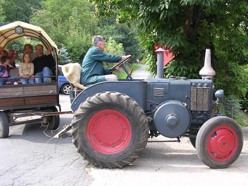 Kremserfahrt mit dem Traktor
