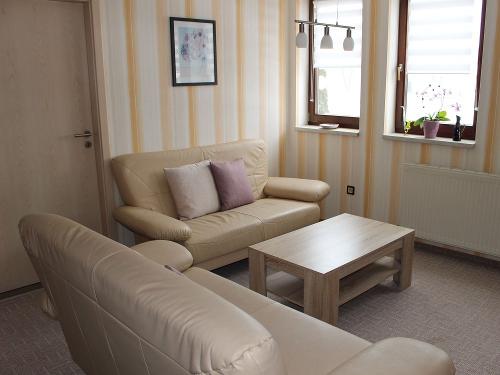 Ferienwohnung 1 - Wohnzimmer