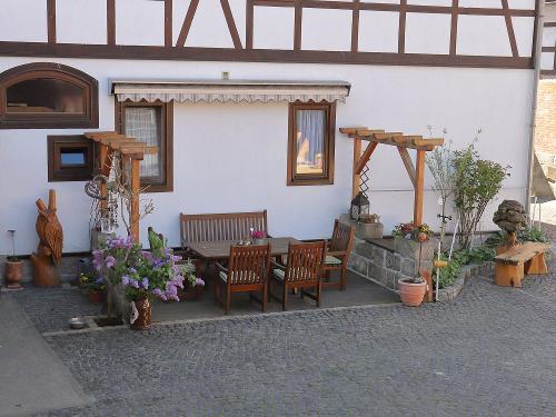 Sitzbereich auf dem Hof