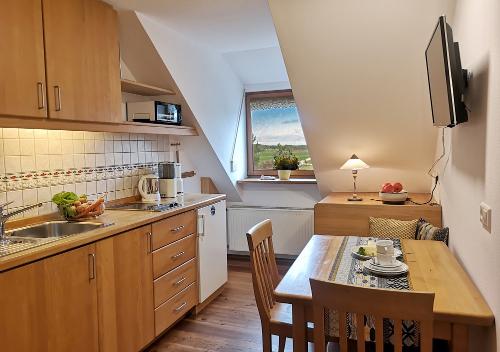 Wohnraum kleine Ferienwohnung Küche