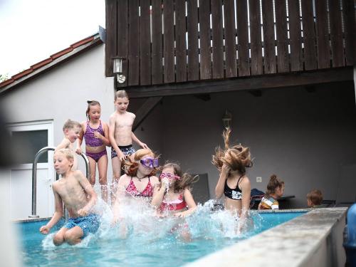 Spaß im Pool