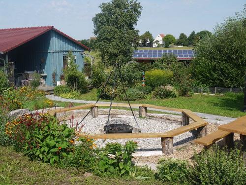 fotosteigerwaldwerbunggrillplatzmitsaunahaus