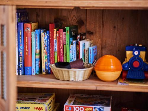 stilleseckkinderhofspielschrank