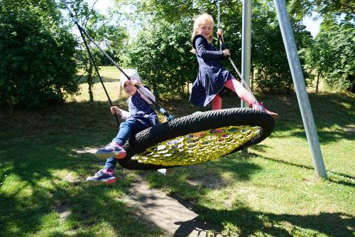 Spielplatz - Nestschaukel