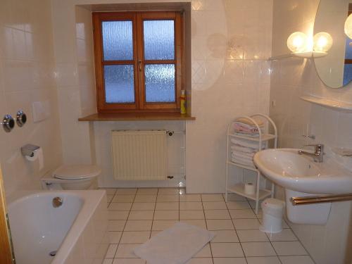 Badezimmer Alpenblick