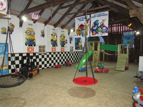 Indoorspielscheune