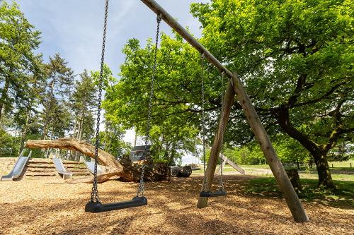 12 Hof Bockelmann Galerie 2024 F3-2 Spielplatz