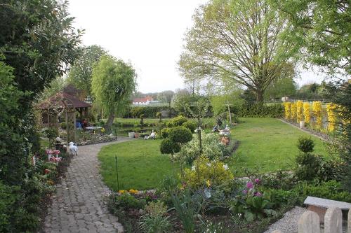 Garten am Teich