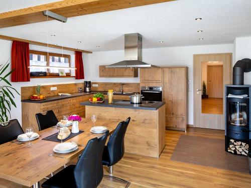 Küche Weideblick mit Kochinsel EG Küche Weideblick mit Kochinsel EG